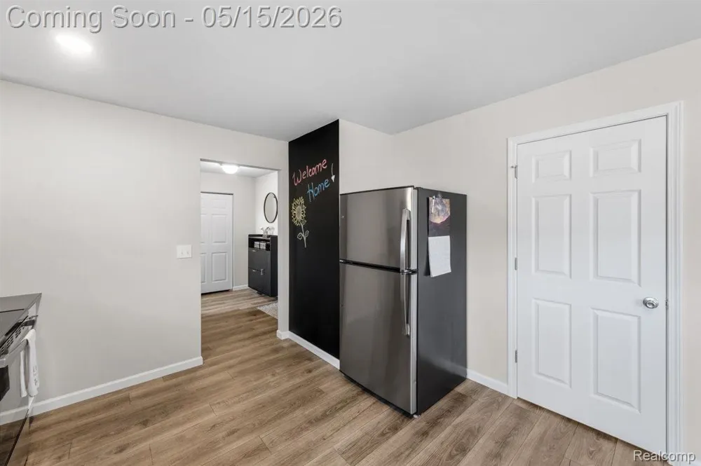 2888 Sycamore River Drive Handy Township, MI 48836