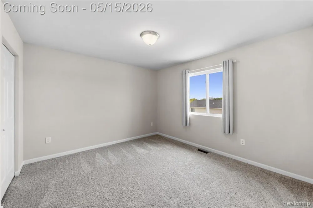 2888 Sycamore River Drive Handy Township, MI 48836