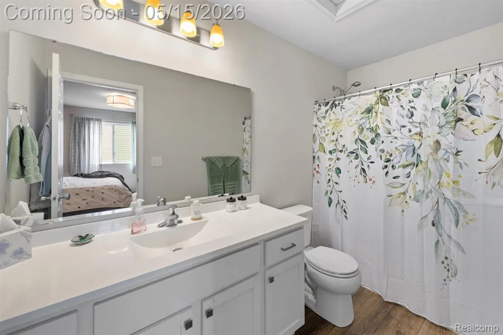 2888 Sycamore River Drive Handy Township, MI 48836