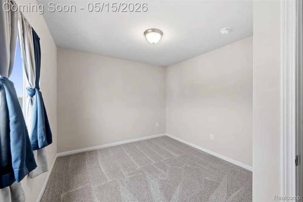 2888 Sycamore River Drive Handy Township, MI 48836