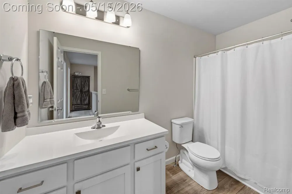 2888 Sycamore River Drive Handy Township, MI 48836