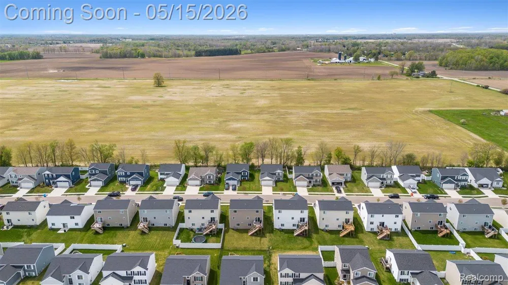2888 Sycamore River Drive Handy Township, MI 48836