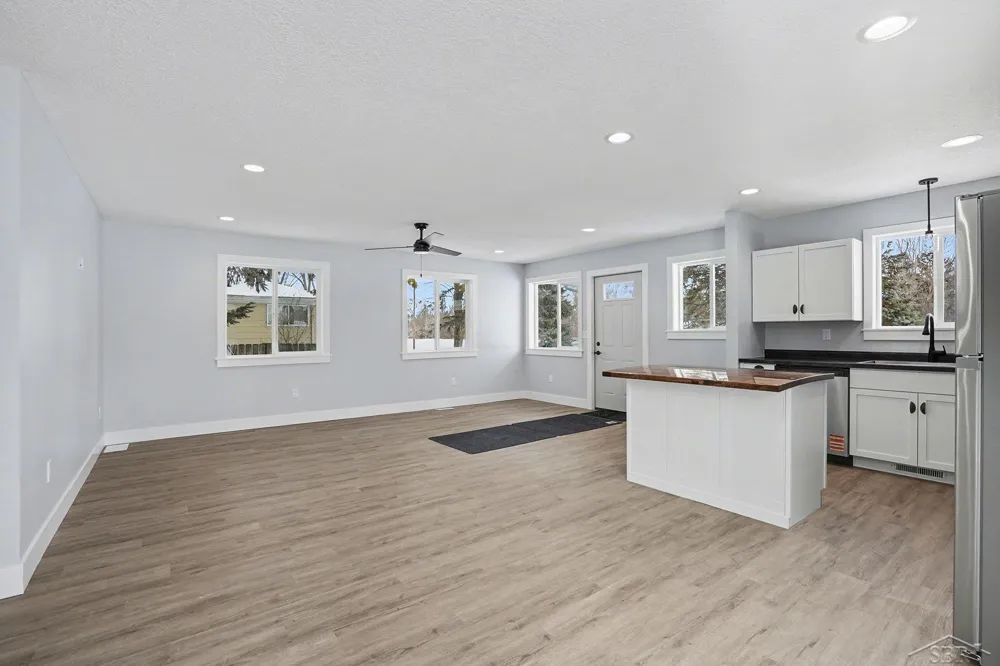 220 S Sherman Street Bay City City, MI 48708
