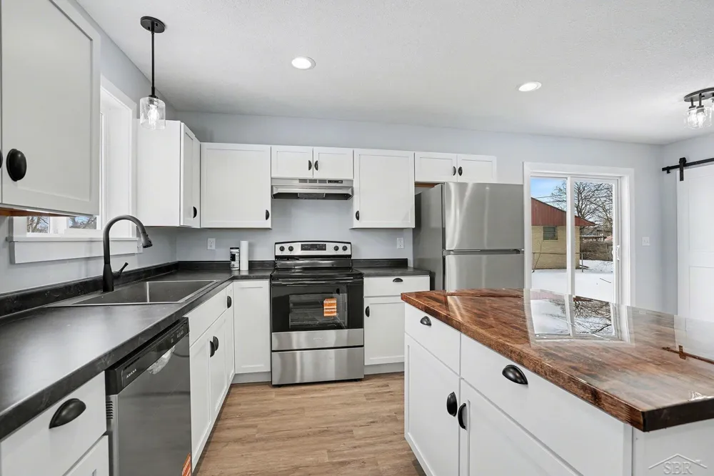 220 S Sherman Street Bay City City, MI 48708