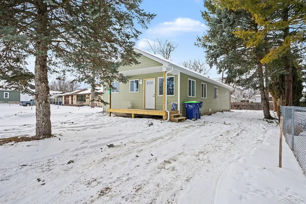 220 S Sherman Street Bay City City, MI 48708