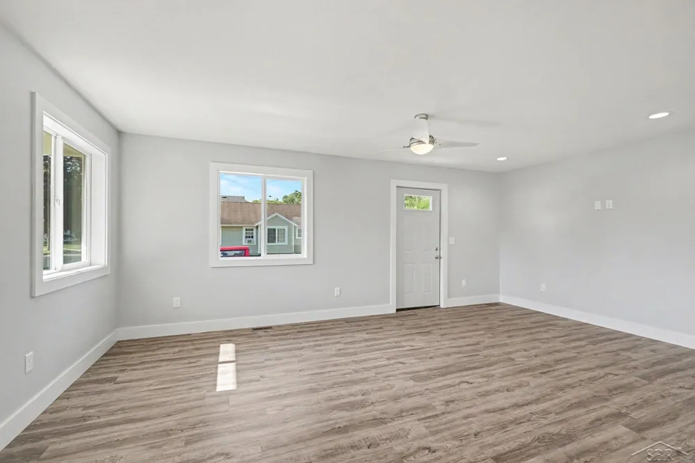 220 S Sherman Street Bay City City, MI 48708