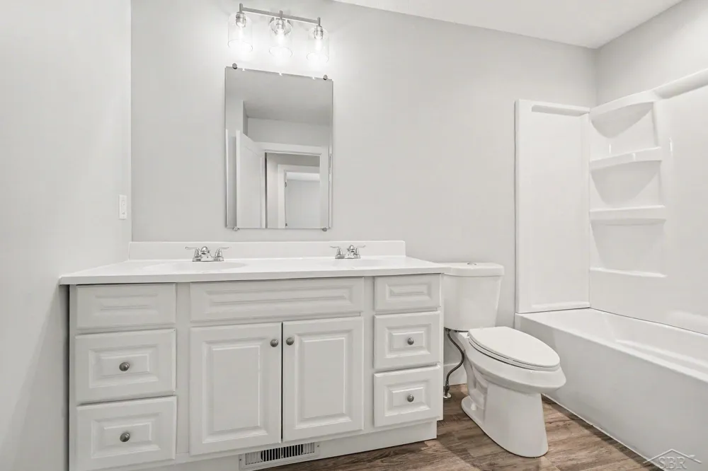 220 S Sherman Street Bay City City, MI 48708