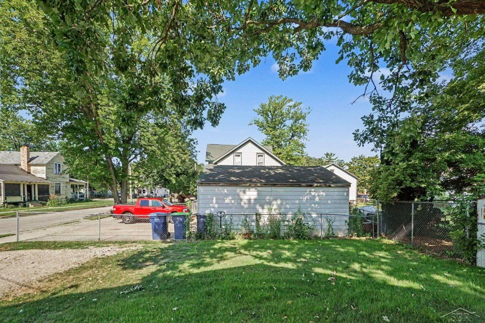 220 S Sherman Street Bay City City, MI 48708