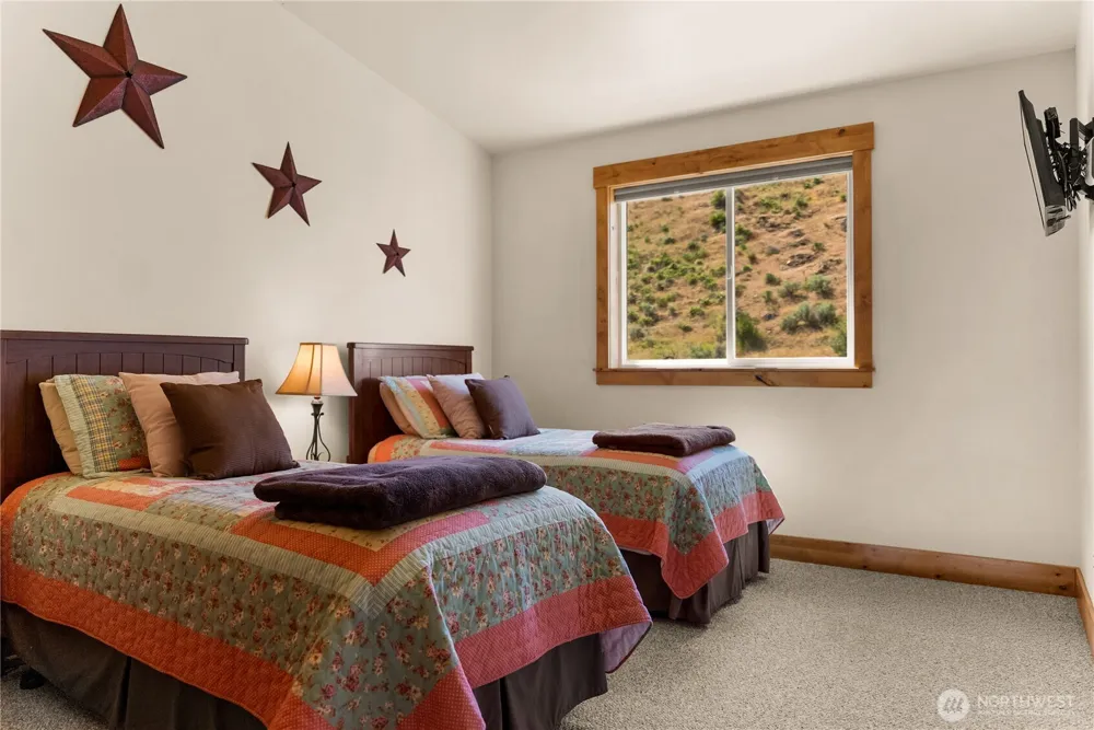 23 George Road Omak, WA 98841