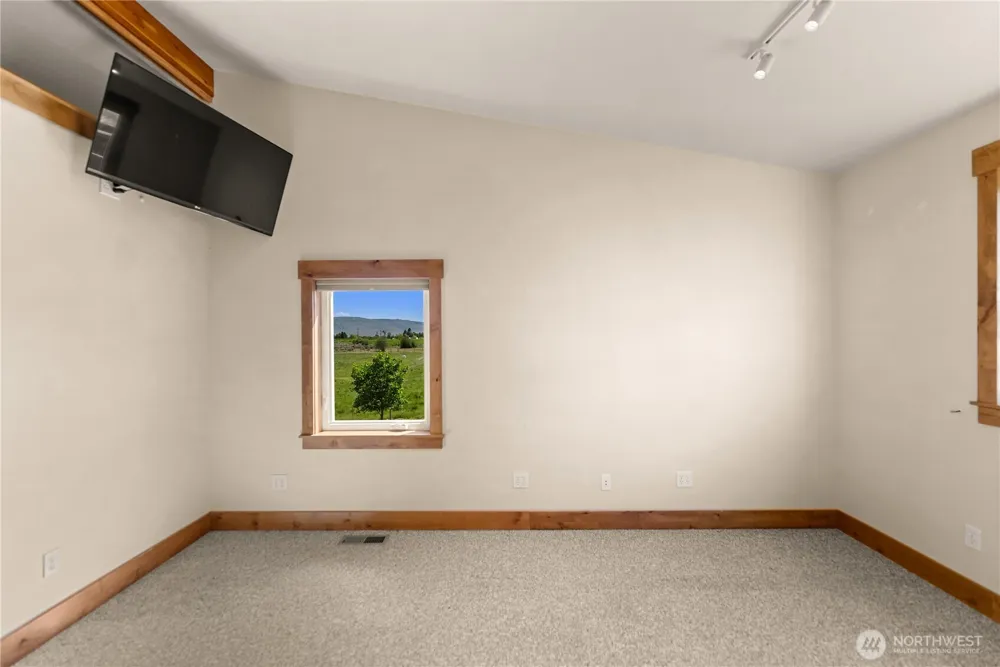 23 George Road Omak, WA 98841