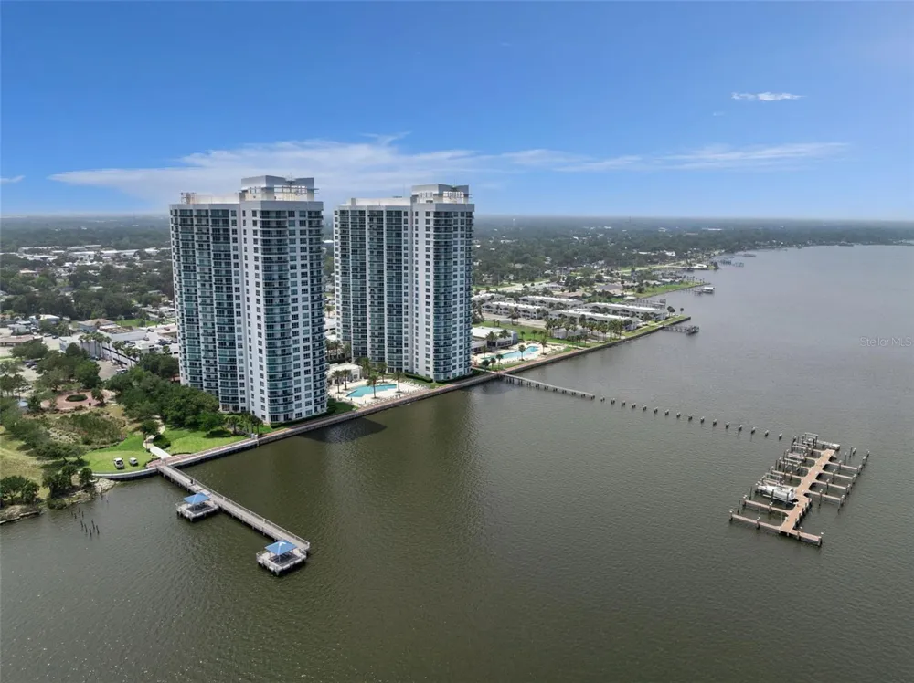 231 RIVERSIDE DRIVE #702-1 Holly Hill, FL 32117