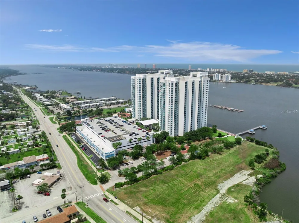 231 RIVERSIDE DRIVE #702-1 Holly Hill, FL 32117