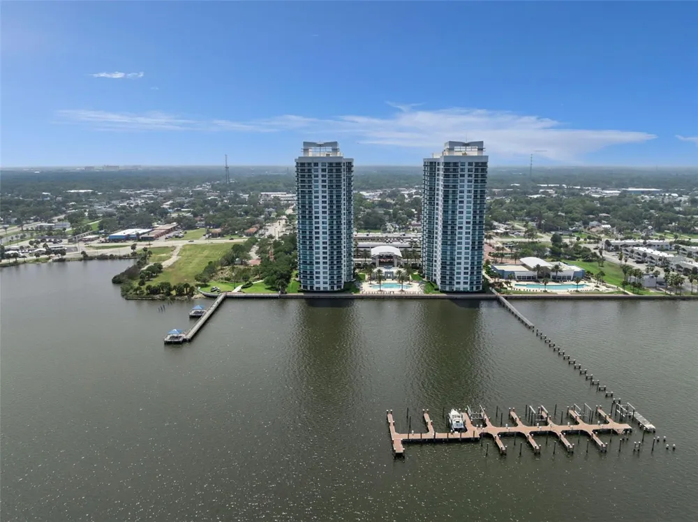 231 RIVERSIDE DRIVE #702-1 Holly Hill, FL 32117