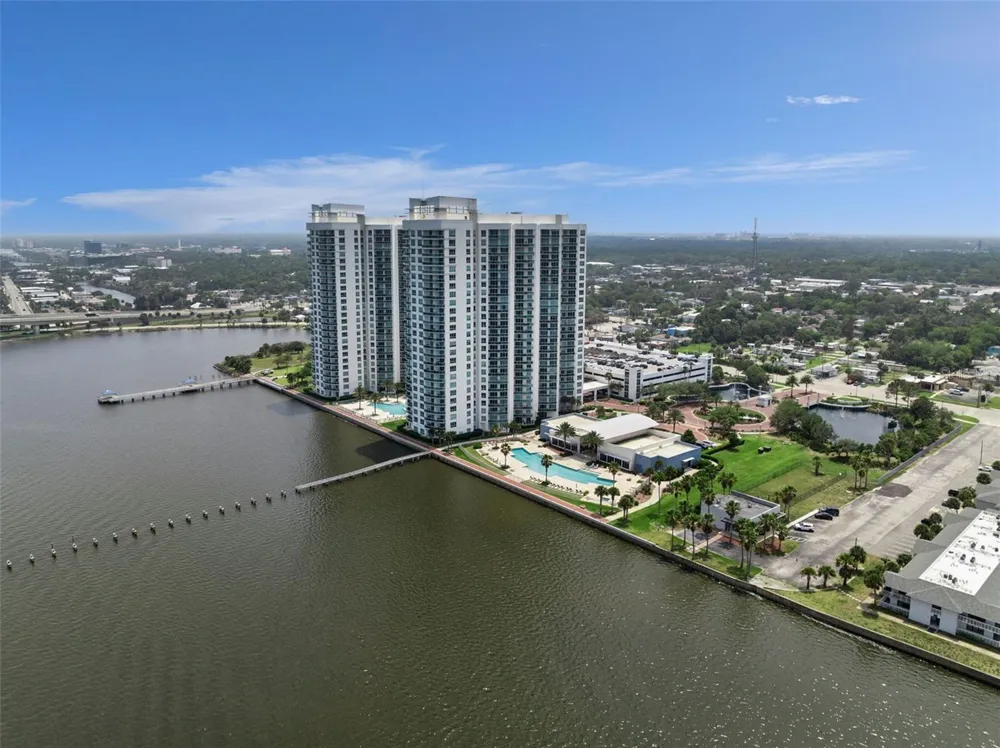 231 RIVERSIDE DRIVE #702-1 Holly Hill, FL 32117