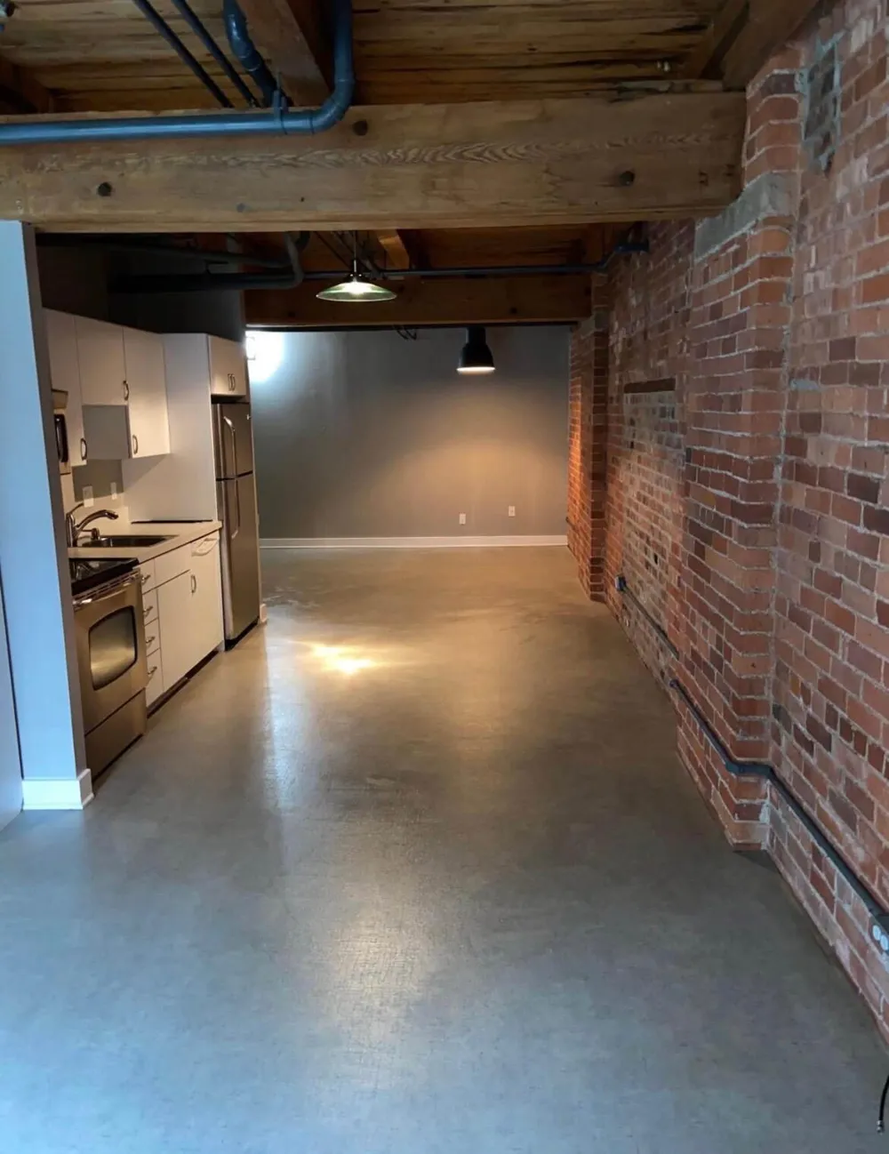 6533 E Jefferson Avenue #LL06 Detroit, MI 48207