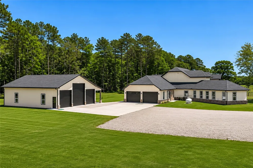 41 Paulsel Road New Waverly, TX 77358