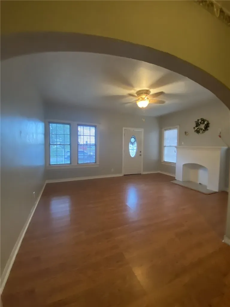 323 W 4th Street Alice, TX 78332