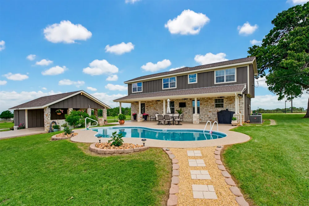 489 Boyd Lane Rockdale, TX 76567