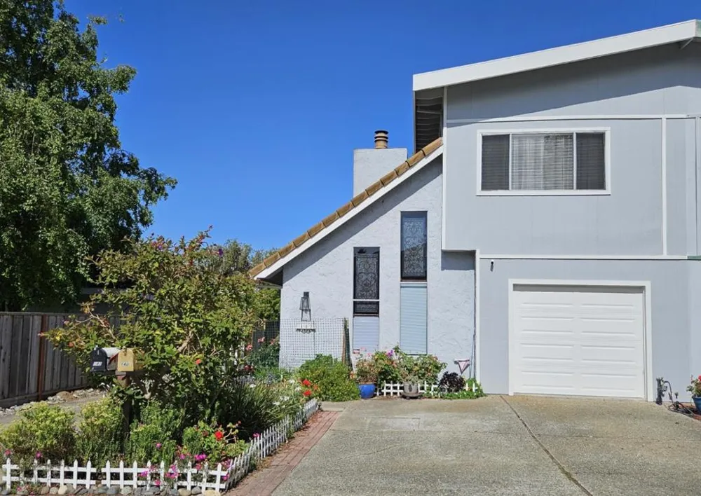 142 Bar Harbor Court Aptos, CA 95003