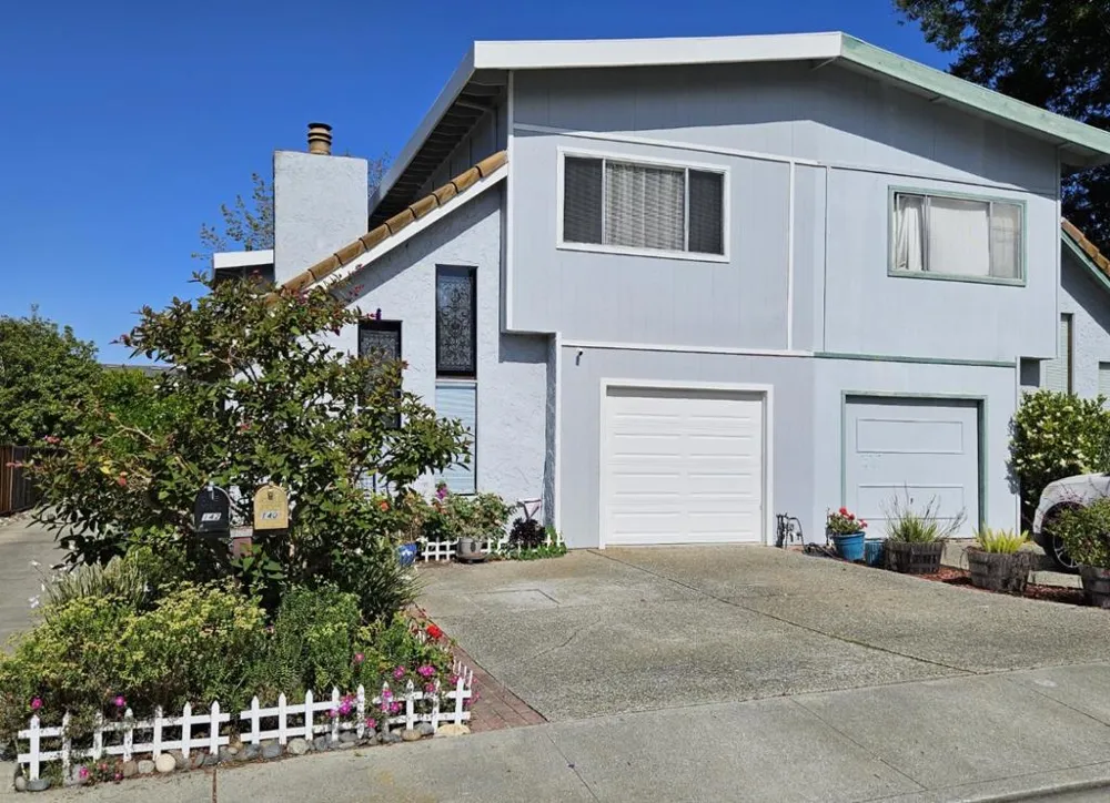 142 Bar Harbor Court Aptos, CA 95003