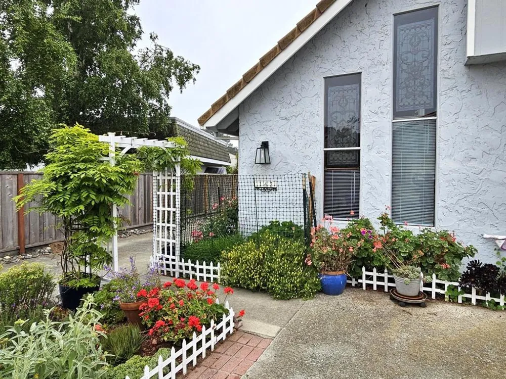 142 Bar Harbor Court Aptos, CA 95003