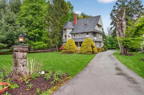 26 Maple Avenue