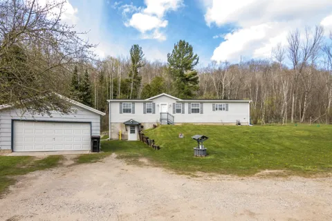 25 E River Road