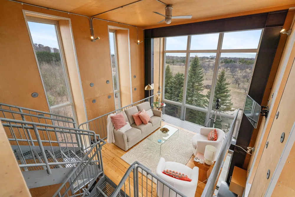 7452 Manitou Trail Leelanau Township, MI 49670