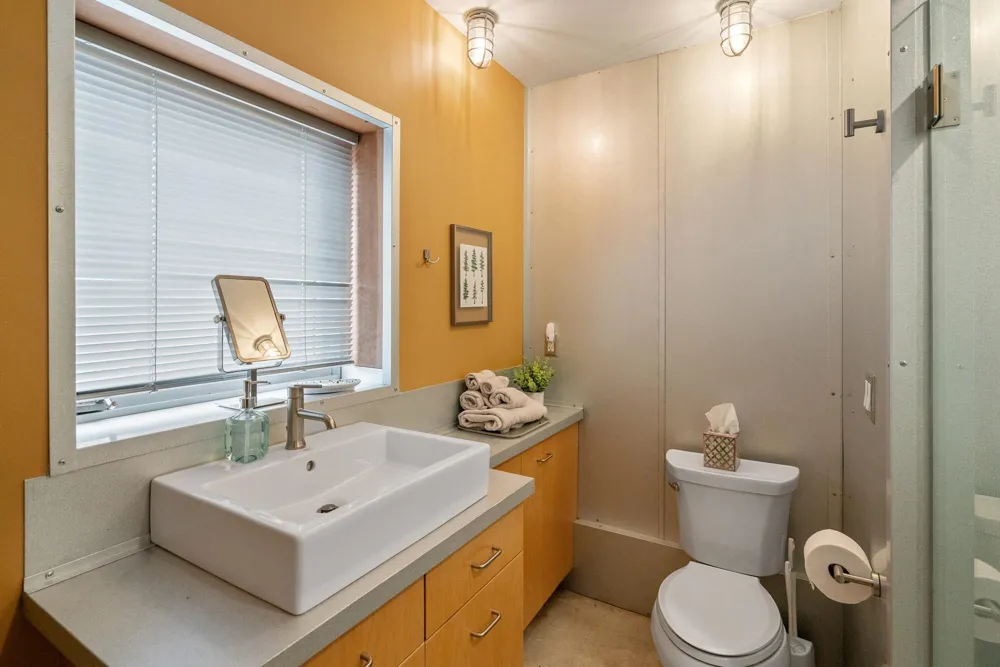7452 Manitou Trail Leelanau Township, MI 49670