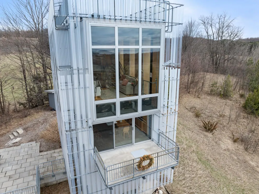 7452 Manitou Trail Leelanau Township, MI 49670