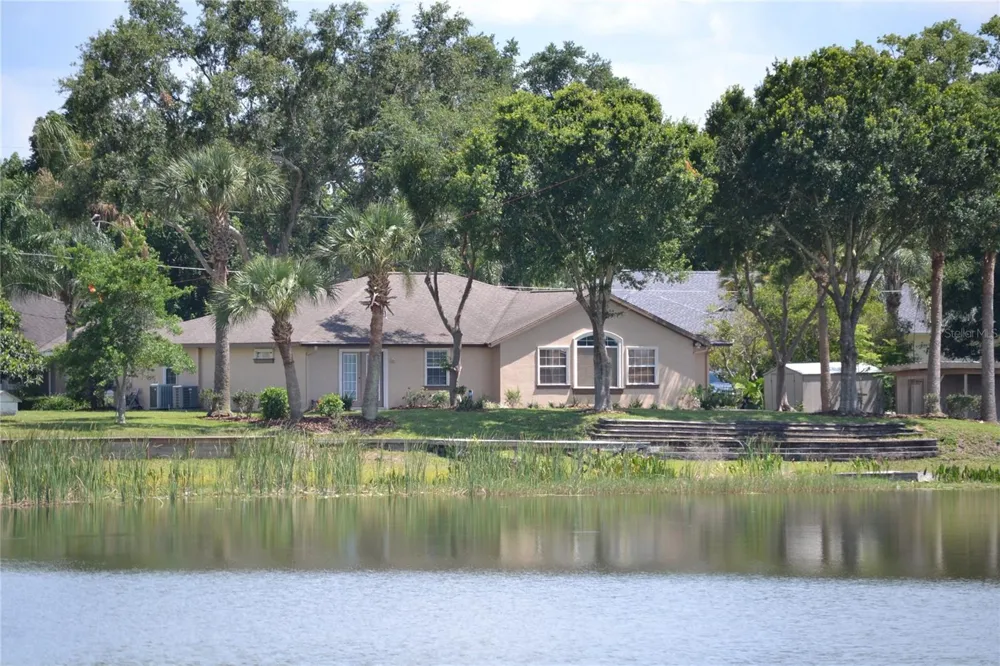 26 SE OCALE WAY Summerfield, FL 34491