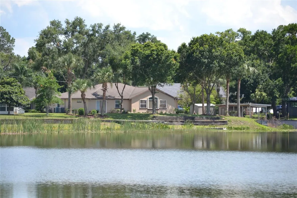 26 SE OCALE WAY Summerfield, FL 34491