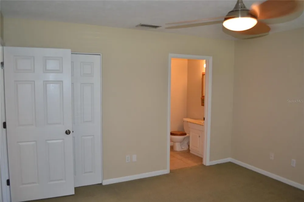 26 SE OCALE WAY Summerfield, FL 34491