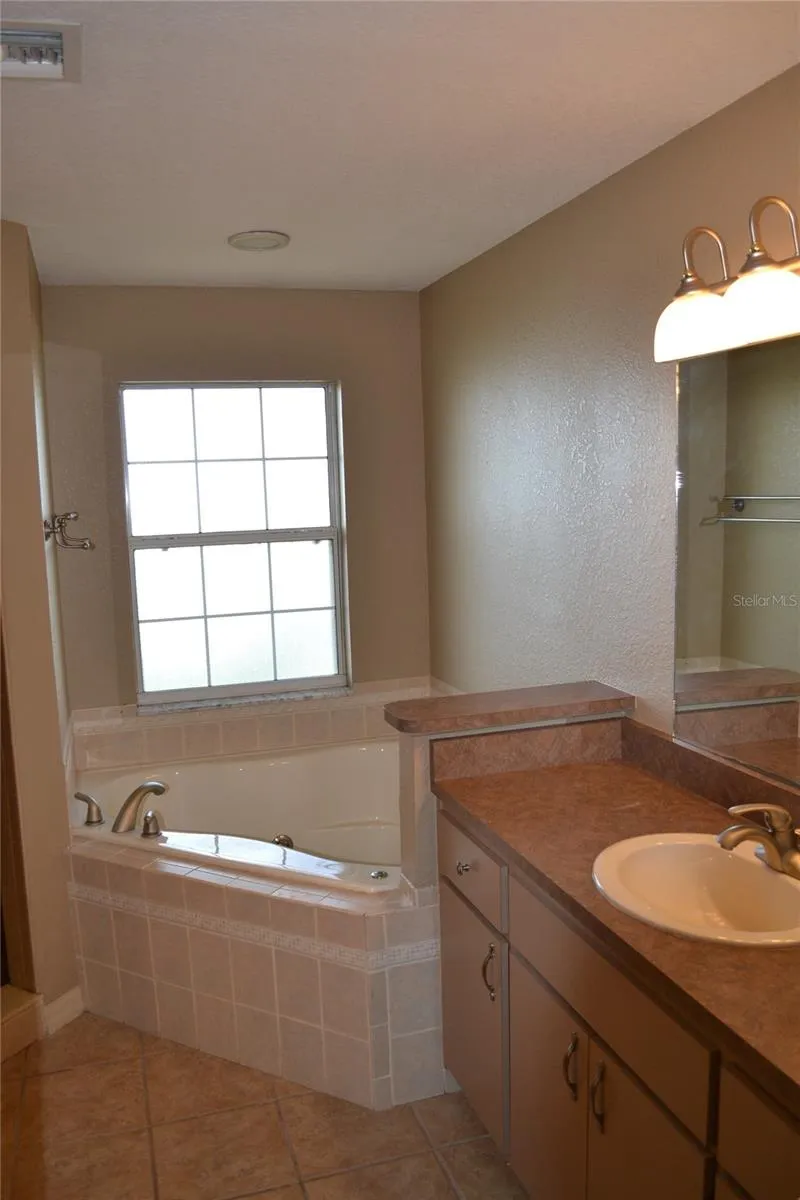 26 SE OCALE WAY Summerfield, FL 34491