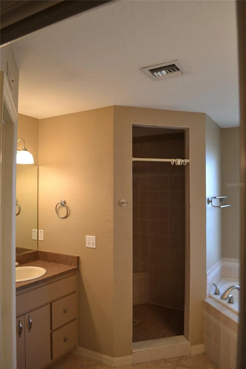 26 SE OCALE WAY Summerfield, FL 34491