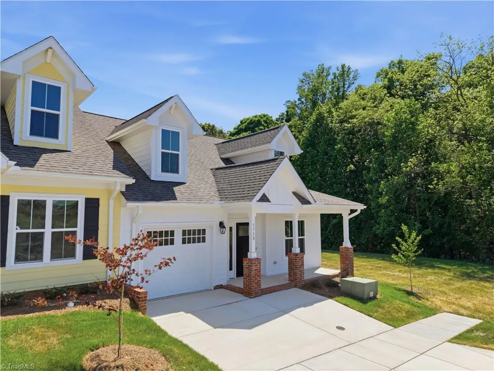 1727 OLD FIELDS BOULEVARD Haw River, NC 27258