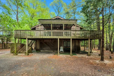 179 Gnarled Hollow Road