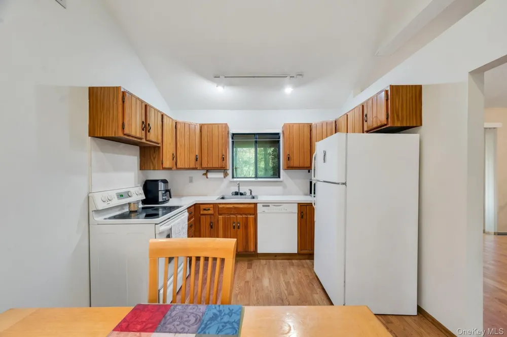 179 Gnarled Hollow Road East Setauket, NY 11733