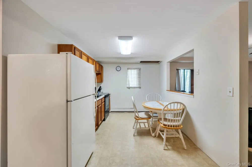 179 Gnarled Hollow Road East Setauket, NY 11733