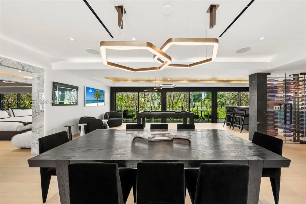5750 La Gorce Dr Miami Beach, FL 33140