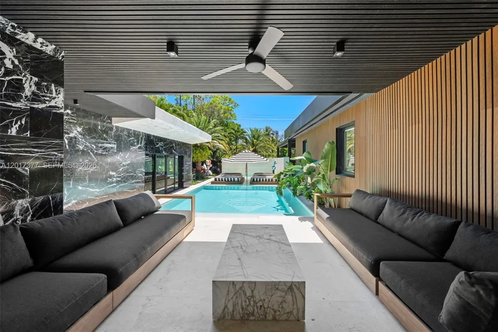 5750 La Gorce Dr Miami Beach, FL 33140