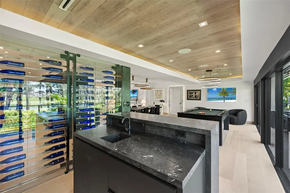5750 La Gorce Dr Miami Beach, FL 33140