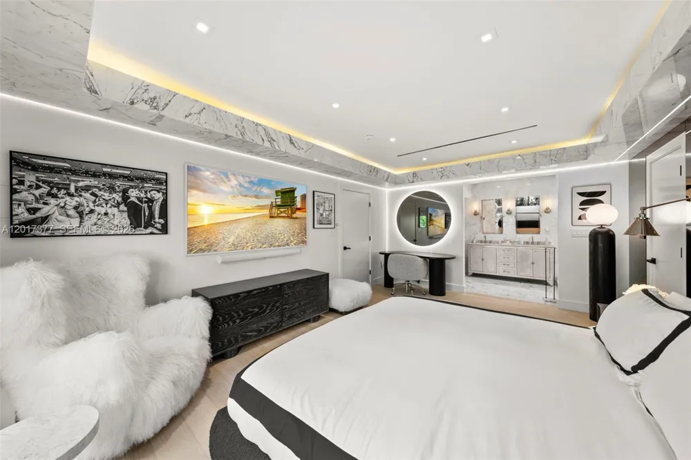 5750 La Gorce Dr Miami Beach, FL 33140