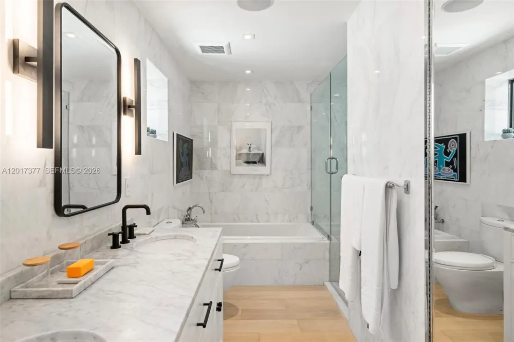 5750 La Gorce Dr Miami Beach, FL 33140