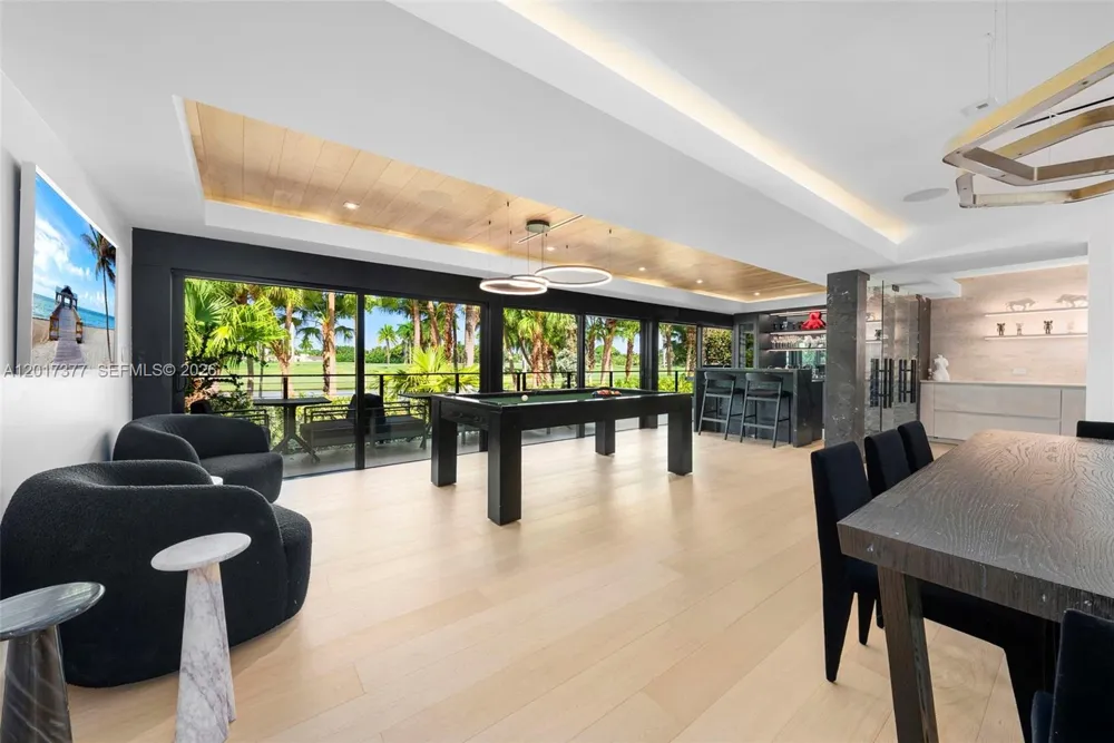 5750 La Gorce Dr Miami Beach, FL 33140