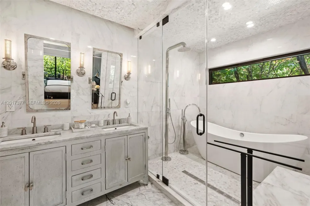 5750 La Gorce Dr Miami Beach, FL 33140