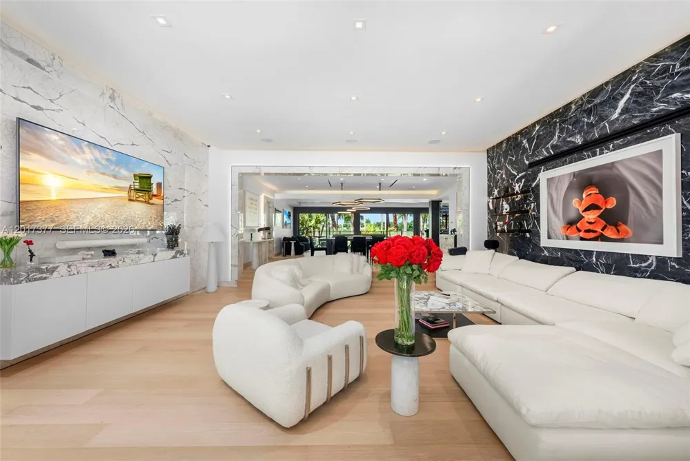 5750 La Gorce Dr Miami Beach, FL 33140