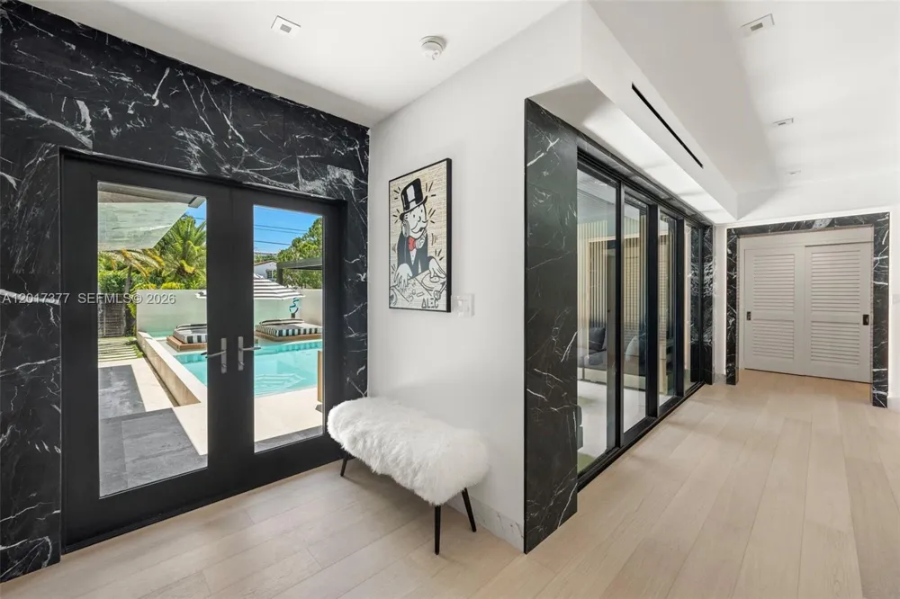 5750 La Gorce Dr Miami Beach, FL 33140