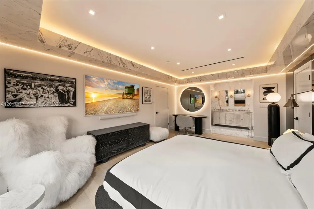5750 La Gorce Dr Miami Beach, FL 33140