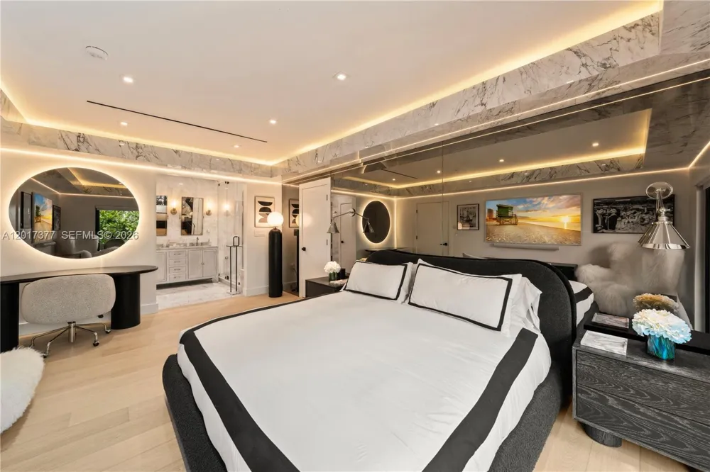 5750 La Gorce Dr Miami Beach, FL 33140